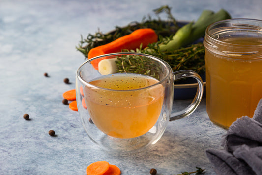 Supa de oase: valori nutritive, beneficii și ritualul preparării